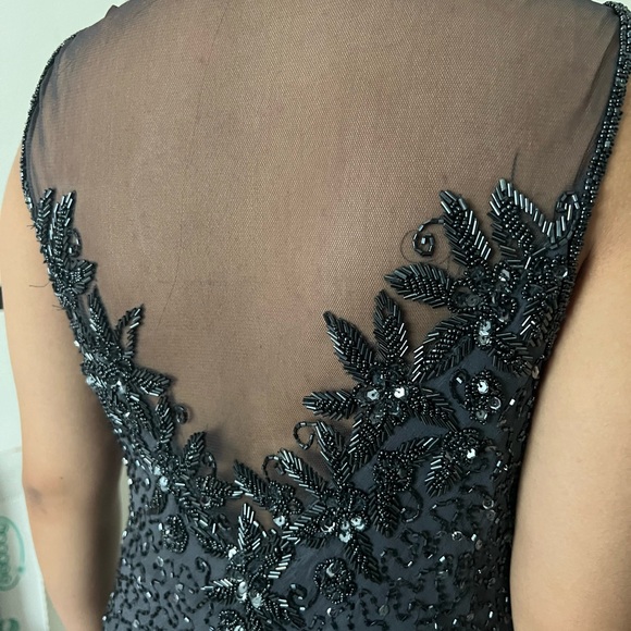 STENAY Beaded full length evening gown . Size 4. Color navy blue / black . - Picture 6 of 9